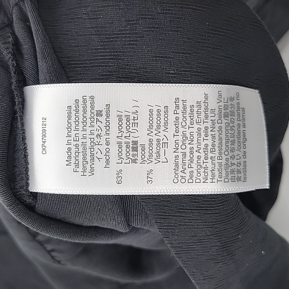 Madewell V-Neck Button-Front Shirt in True Black size XS NWT NO457 - Picture 9 of 12